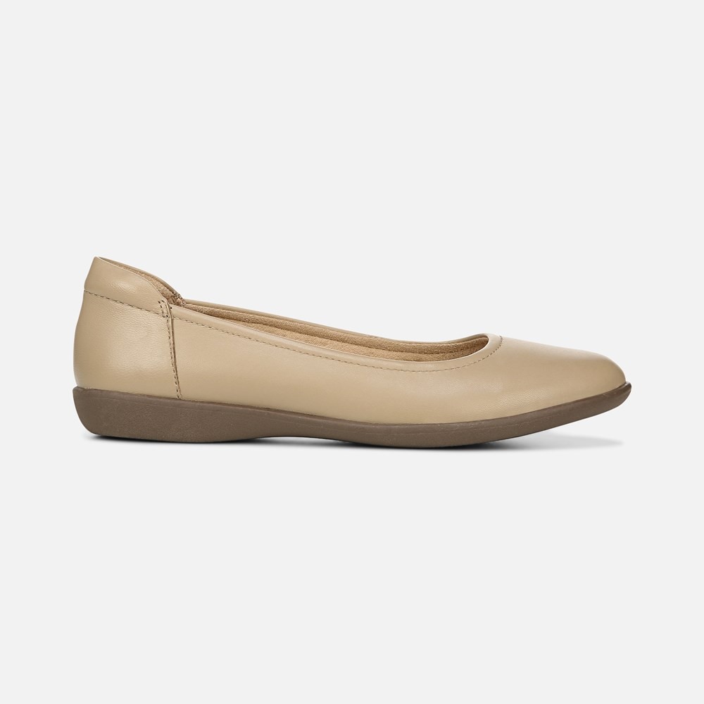 Naturalizer Flexy Flat - Nude Leather