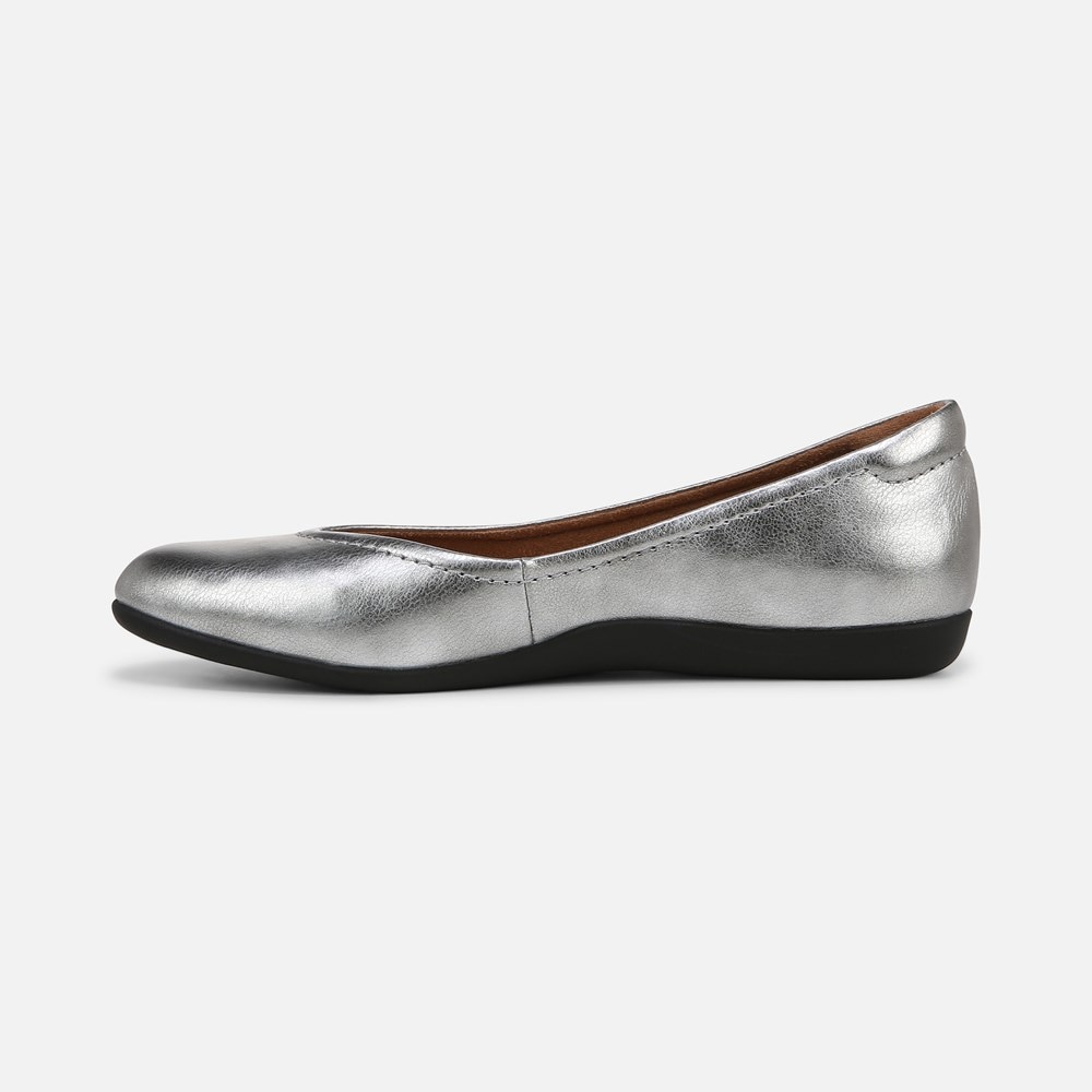 Naturalizer Vivienne Flat - Pewter Faux Leather