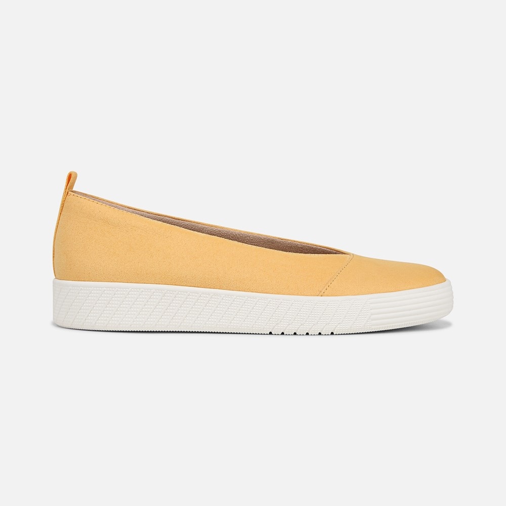 Naturalizer SOUL Neela Slip On - Amber Glow Microfiber