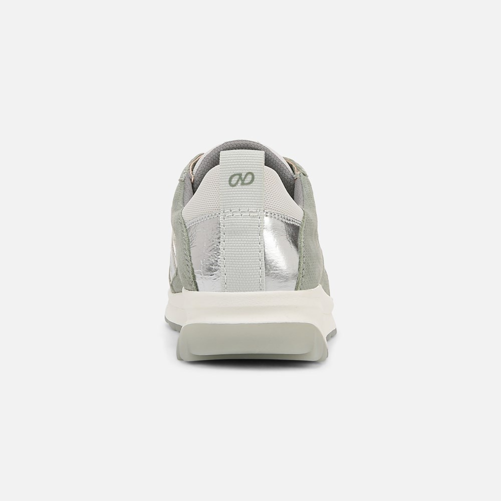 Naturalizer Shay Jogger Lace Up Sneaker - White / Pistachio Leather