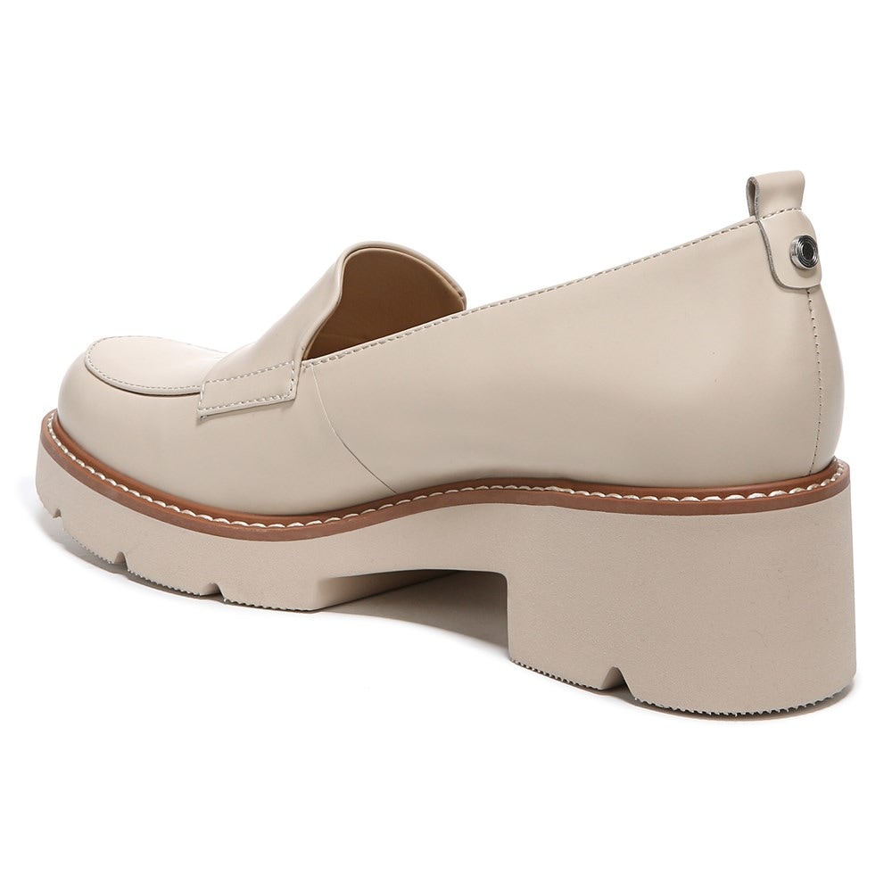 Naturalizer Darry Lug Sole Loafer - Porcelain Skin Leather