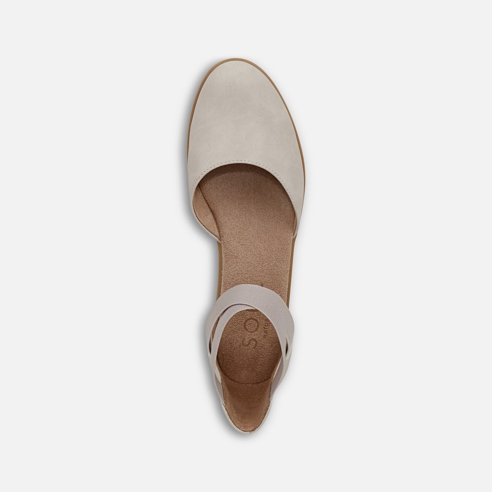 Naturalizer SOUL Intro Flat - Porcelain Faux Leather