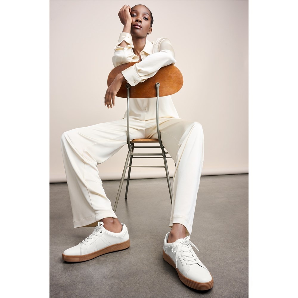 Naturalizer SOUL Neela Sneaker - White Faux Leather