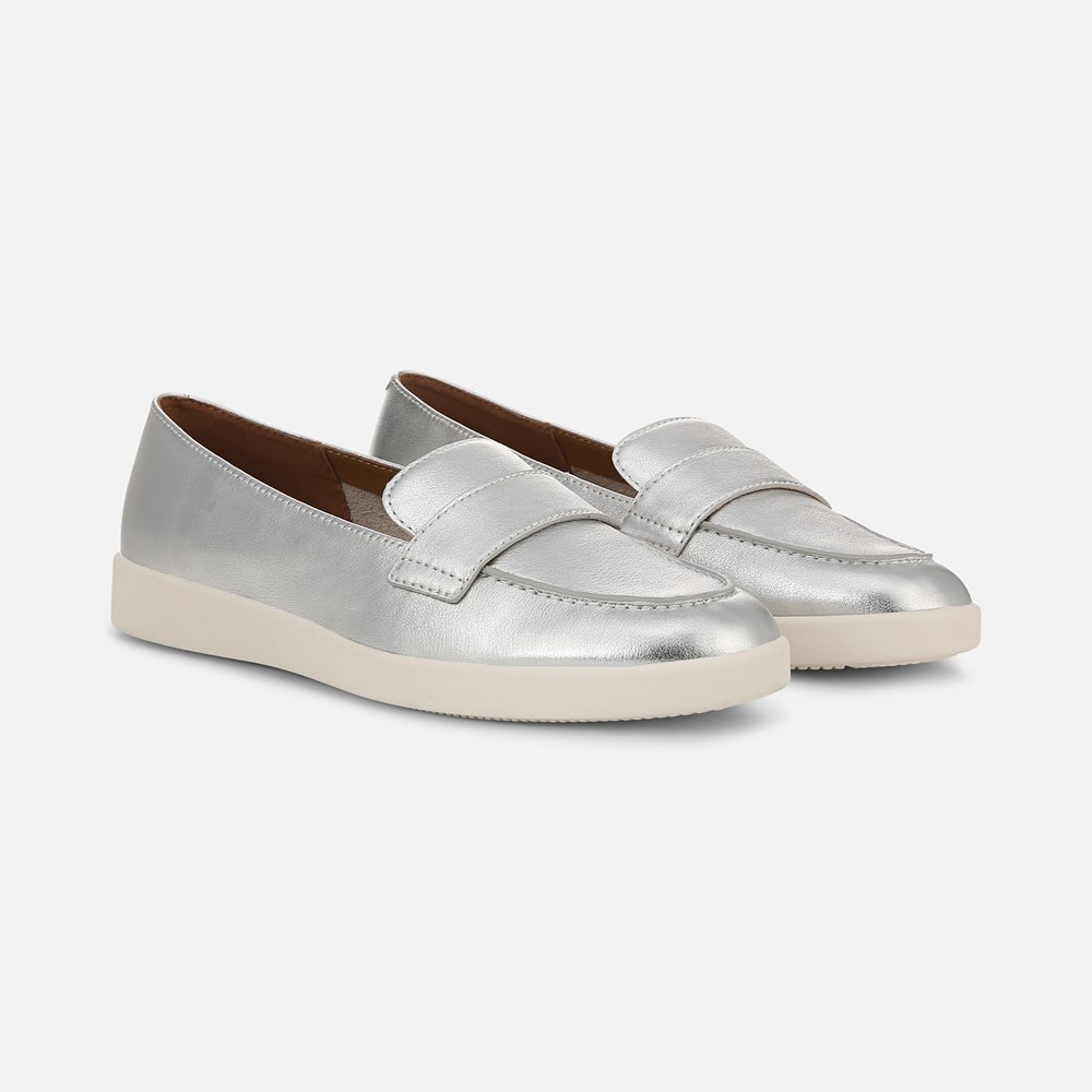 Naturalizer Karis Loafer - Silver Leather