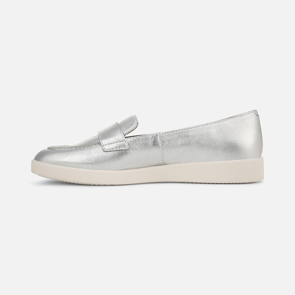 Naturalizer Karis Loafer - Silver Leather
