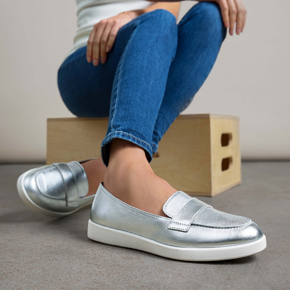 Naturalizer Karis Loafer - Silver Leather