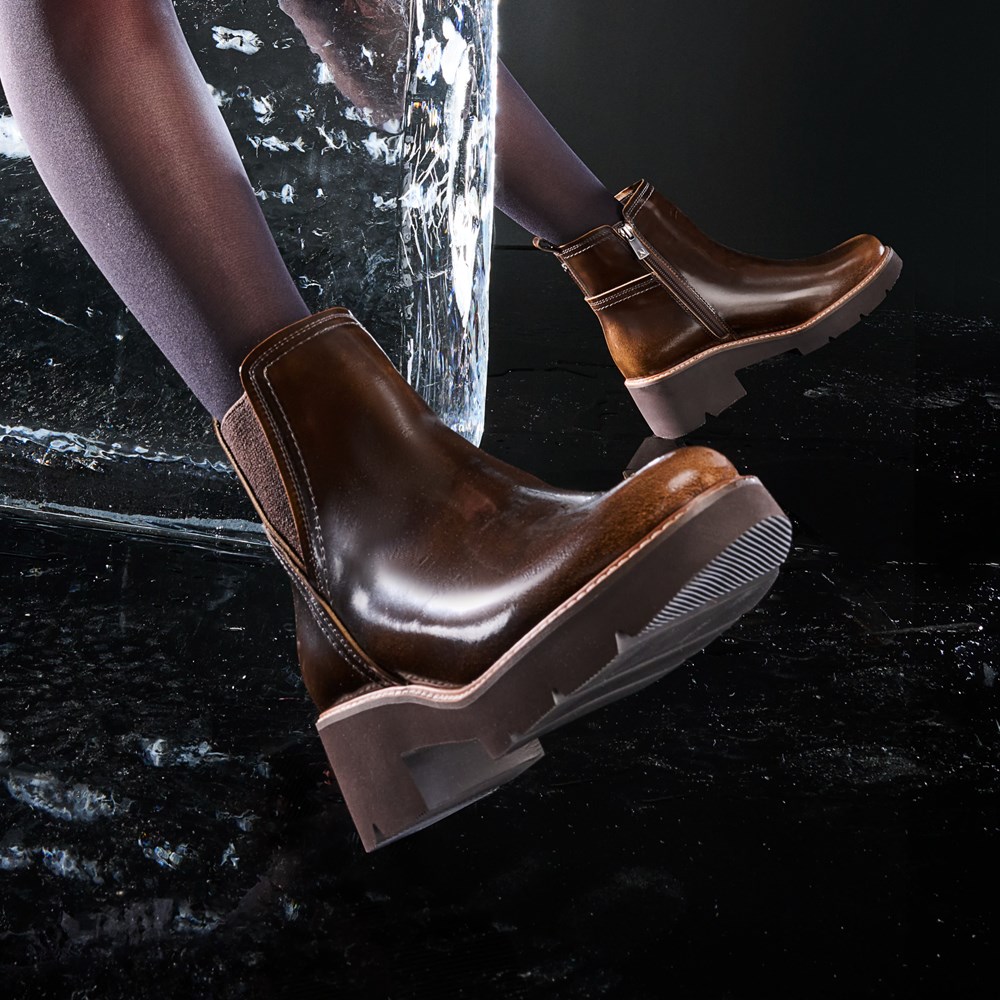 Naturalizer Darry Bootie - English Tea Brown Leather