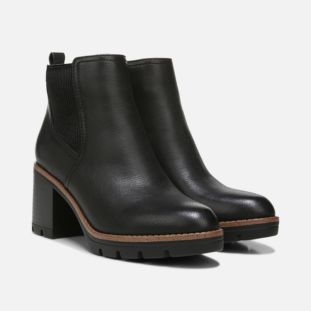 Naturalizer Madalynn Gore Water Repellent Bootie - Black Smooth Synthetic