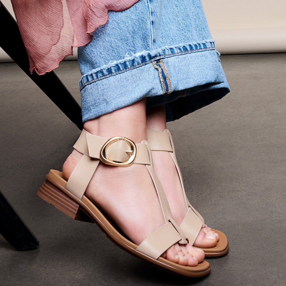 Naturalizer Brandy Sandal - Coastal Tan Leather