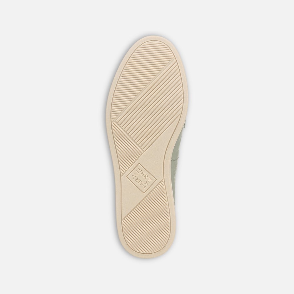 Naturalizer Karis Loafer - Pistachio Green Leather