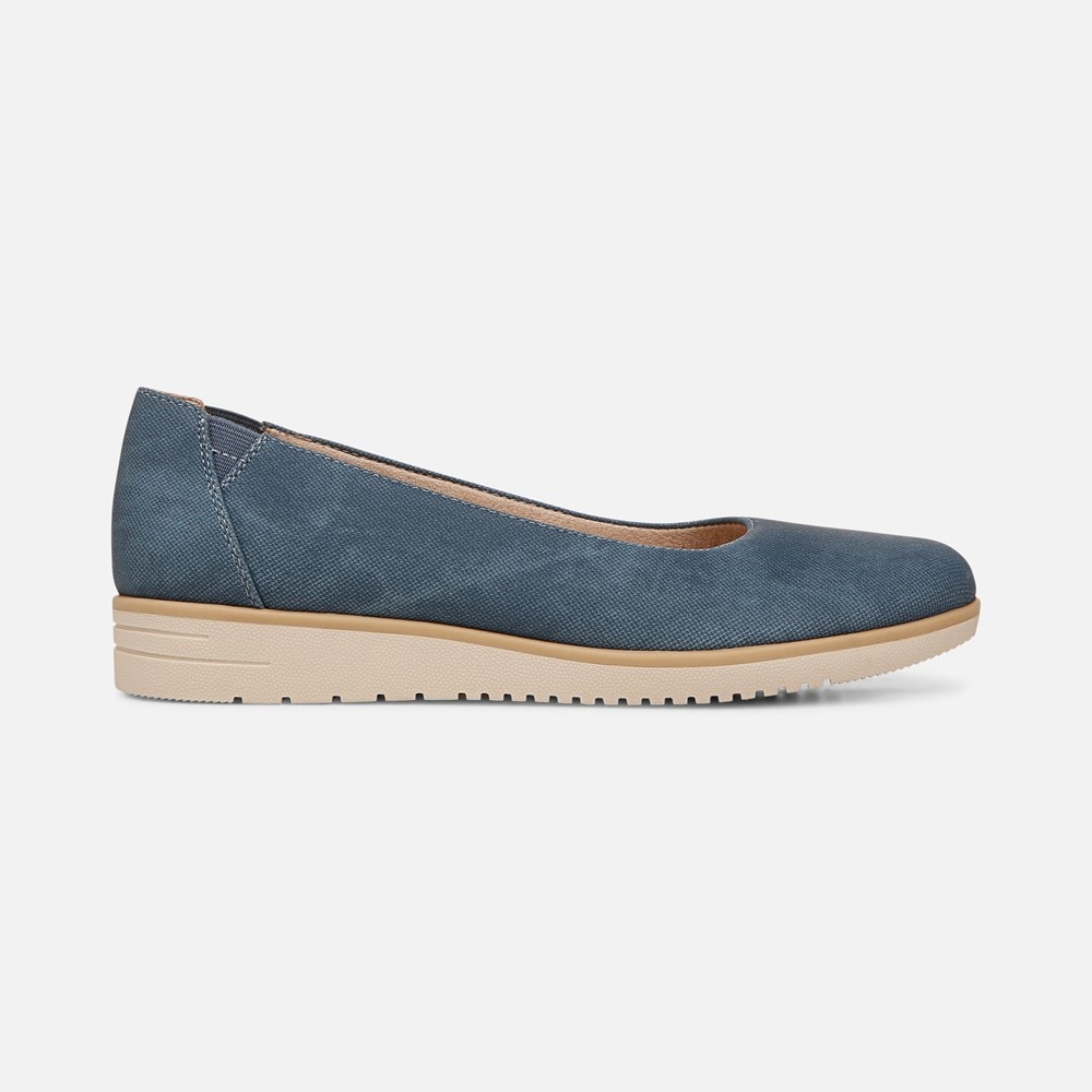 Naturalizer SOUL Idea Ballet Flat - Indigo Faux Leather