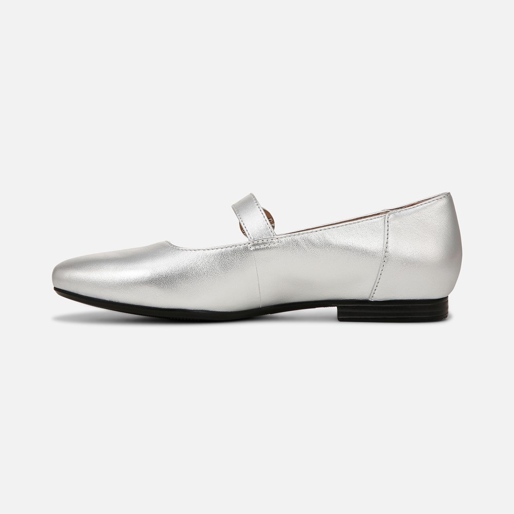 Naturalizer Kelly Mary Jane Flat - Silver Leather