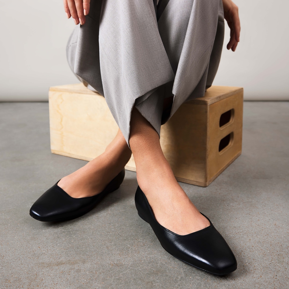 Naturalizer Chelsea Ballet Flat - Black Leather