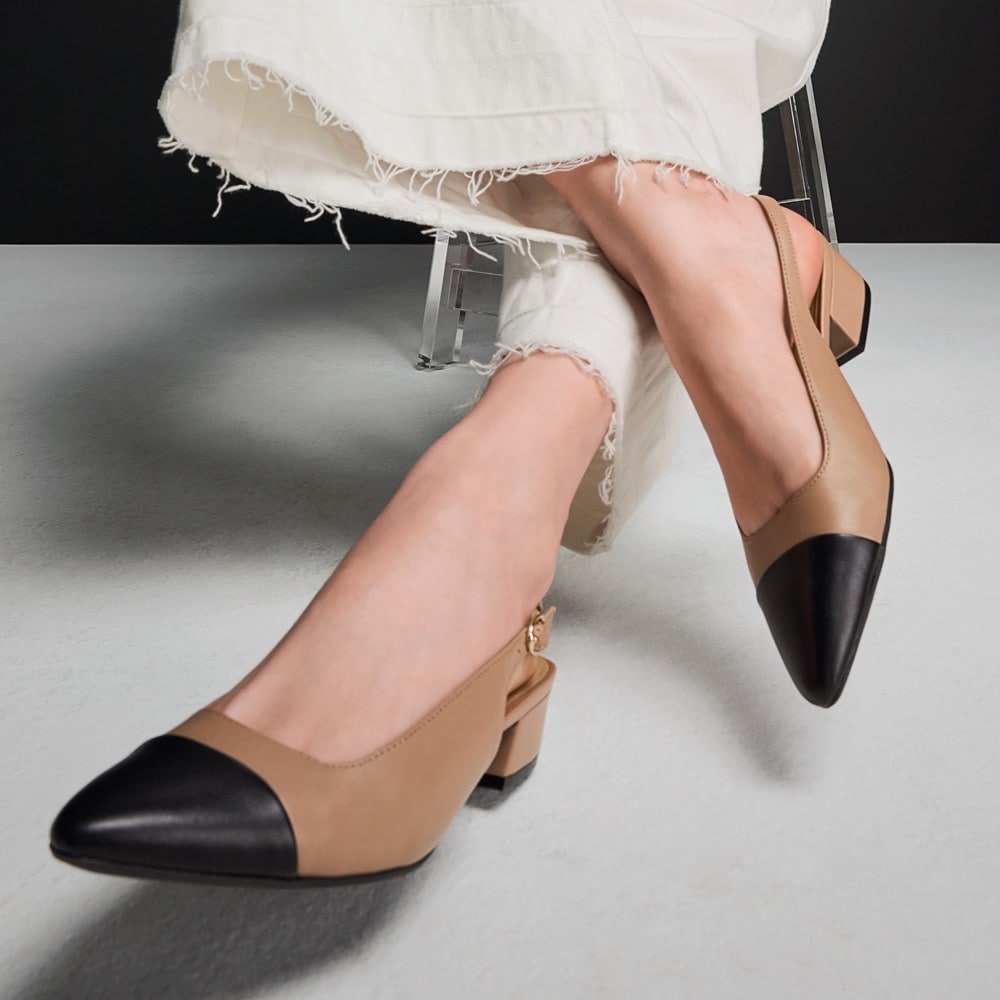 Naturalizer Banks Slingback - Taupe Leather