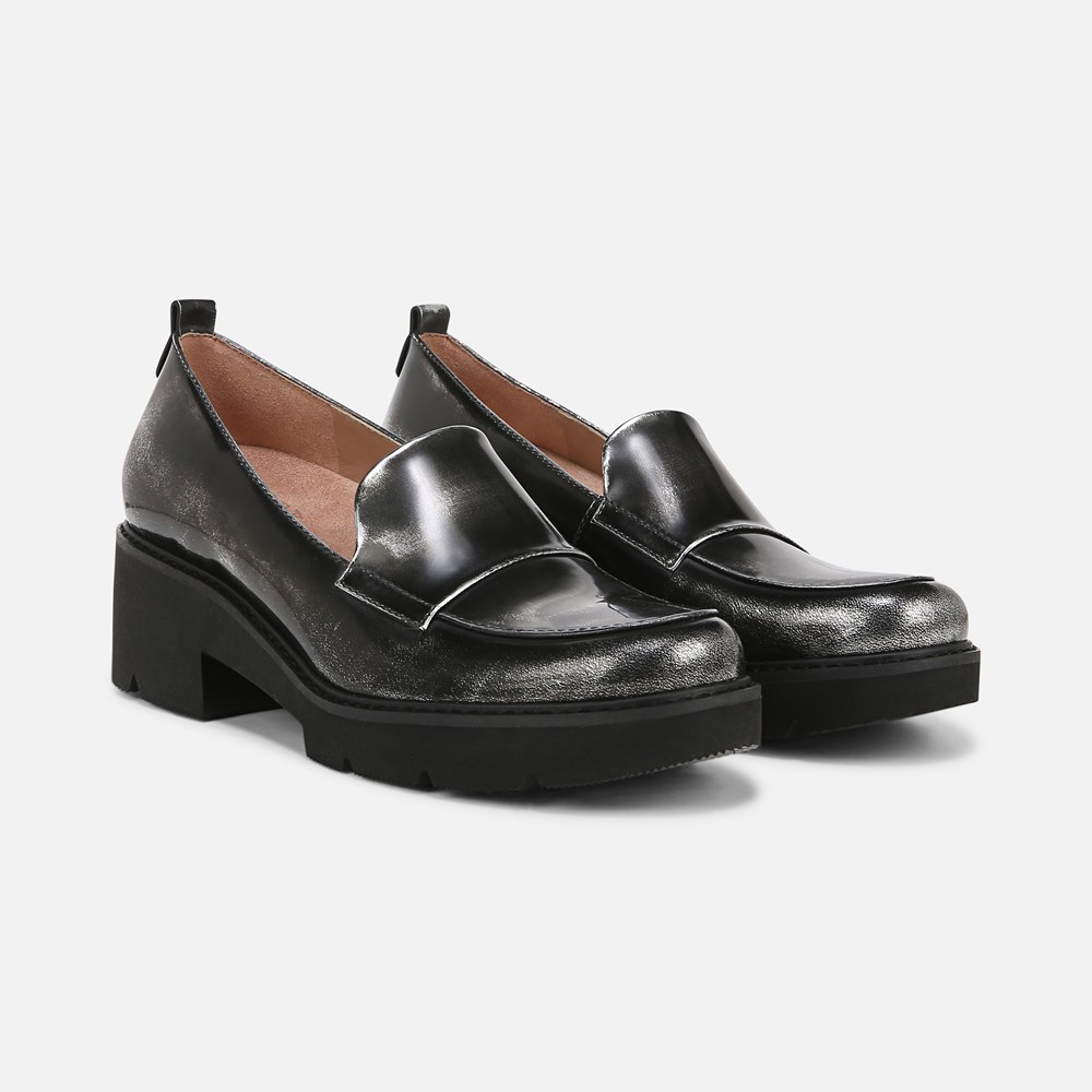 Naturalizer Darry Lug Sole Loafer - Black / Silver Leather